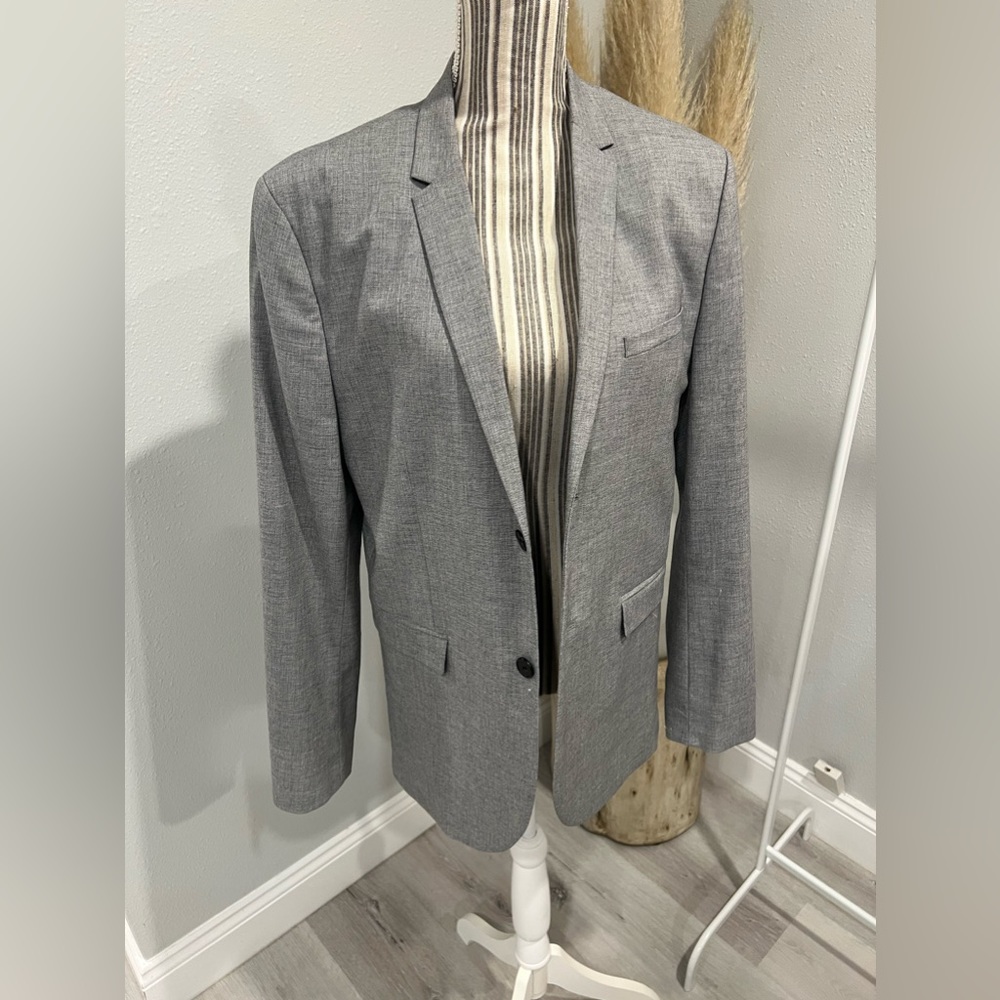 H&M men’s suit jacket